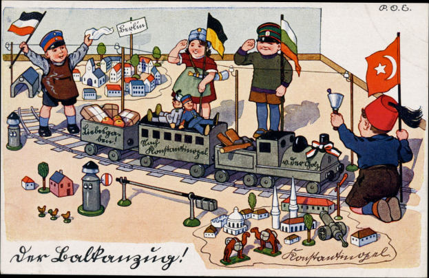 Kinder spielen mit einem Spielzeughahn auf einem Bahngleis, umgeben von Häusern und Bäumen, mit Text unten.