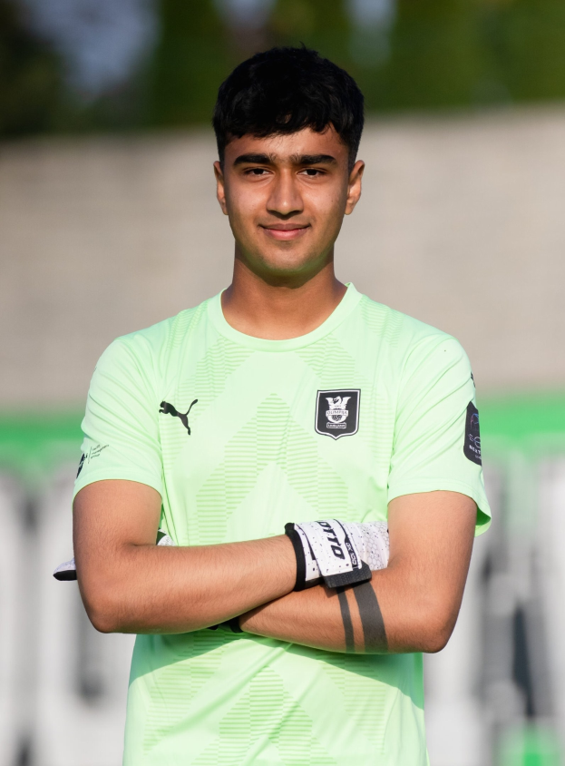 SC Freiburg verpflichtet Torwart Mio Backhaus