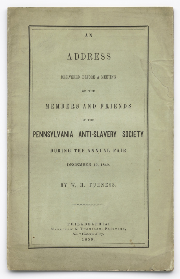 Offenes Buch mit dem Titel "An Address Delivered Before a Meeting of the Members and Friends of the Pennsylvania Anti-Slavery Society During the Annual Fair" mit sichtbarem schwarzem Tintentext auf einer Seite.