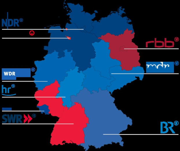 Eine Karte von Deutschland mit Bundesländern in rot und blau markiert, um die Ergebnisse der Wahl von 2016 anzuzeigen, einschließlich der Namen der Kandidaten und Details zum Wahltermin.