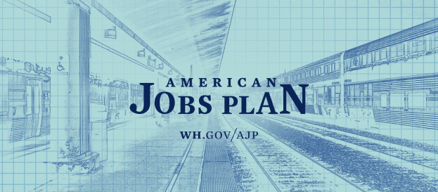 Blaupause eines Bahnhofes mit der Aufschrift "American Jobs Plan" mit einem Zug auf der rechten Seite und Eisenbahnschienen daneben.